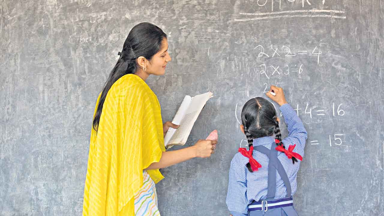 Telangana History | సర్వాయి పాపన్న ఏ మొఘల్‌ చక్రవర్తికి సమకాలీనుడు?