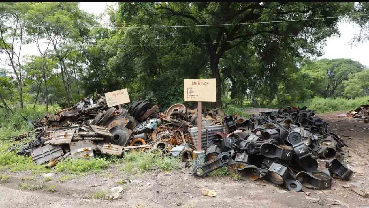 స్క్రాప్‌తో రైల్వేకు రూ.411.39 కోట్లు