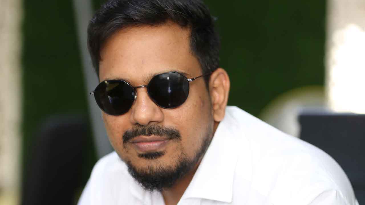 గుప్తనిధుల కోసం విద్యావంతుల అన్వేషణ