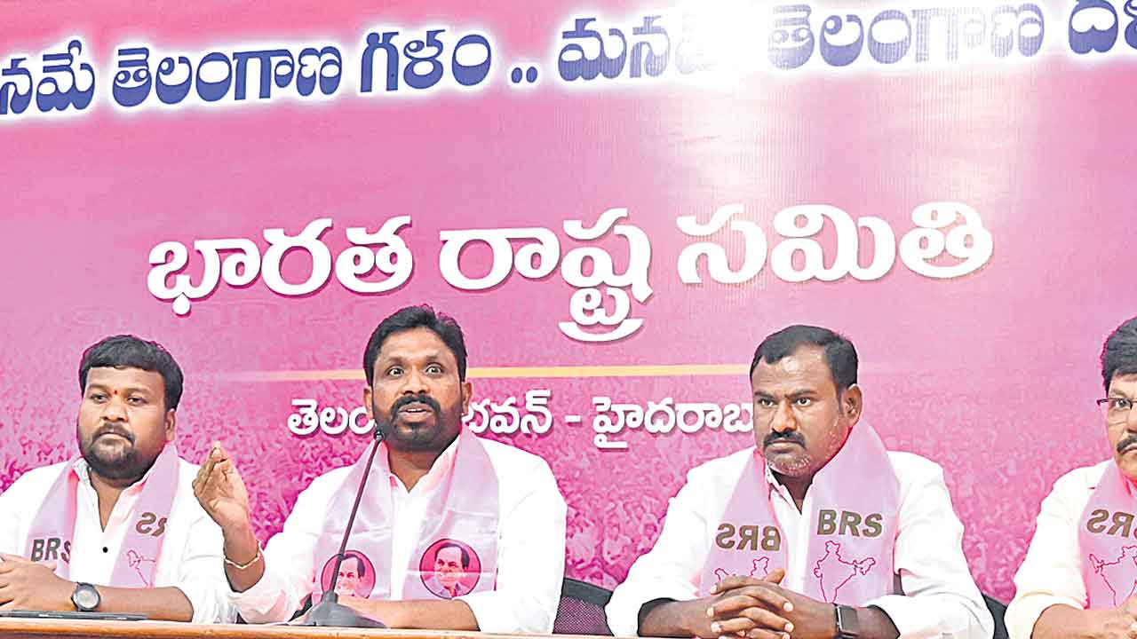 చెడ్డీగ్యాంగ్‌లా వలసల గ్యాంగ్‌