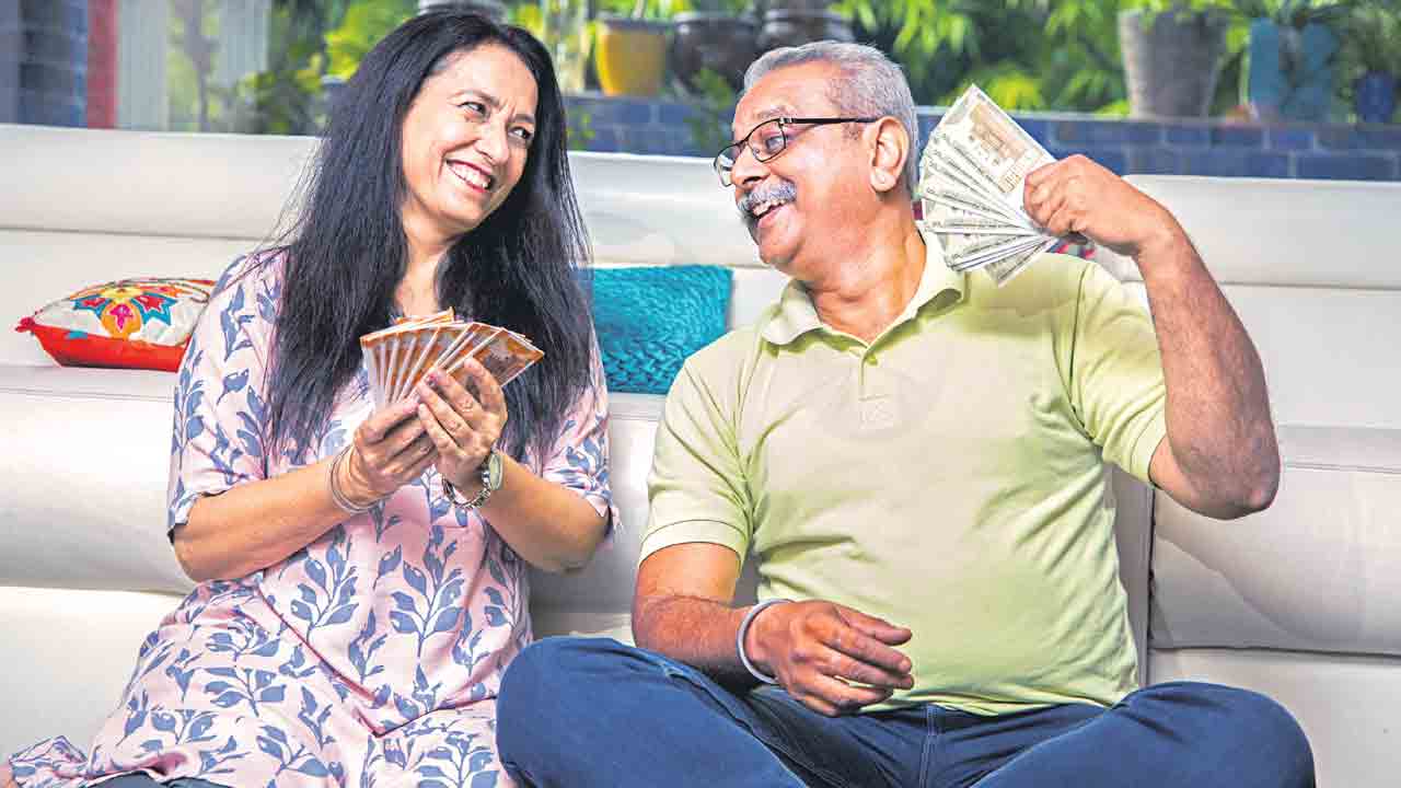 మలిసంధ్యలో మనీ గ్యారెంటీ!