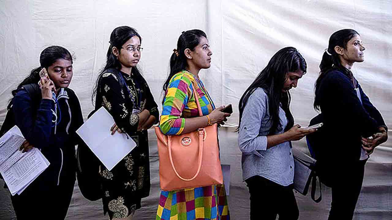 Unemployment | దేశంలో పెచ్చరిల్లుతున్న అన్‌ఎంప్లాయ్‌మెంట్‌.. నిరుద్యోగుల్లో 83% యువతే!