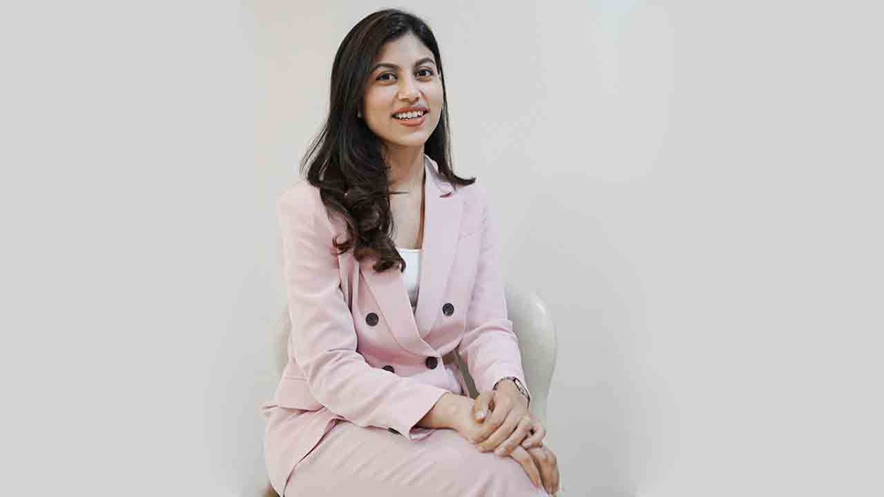 అడ్డంకులన్నీ దాటుకొని