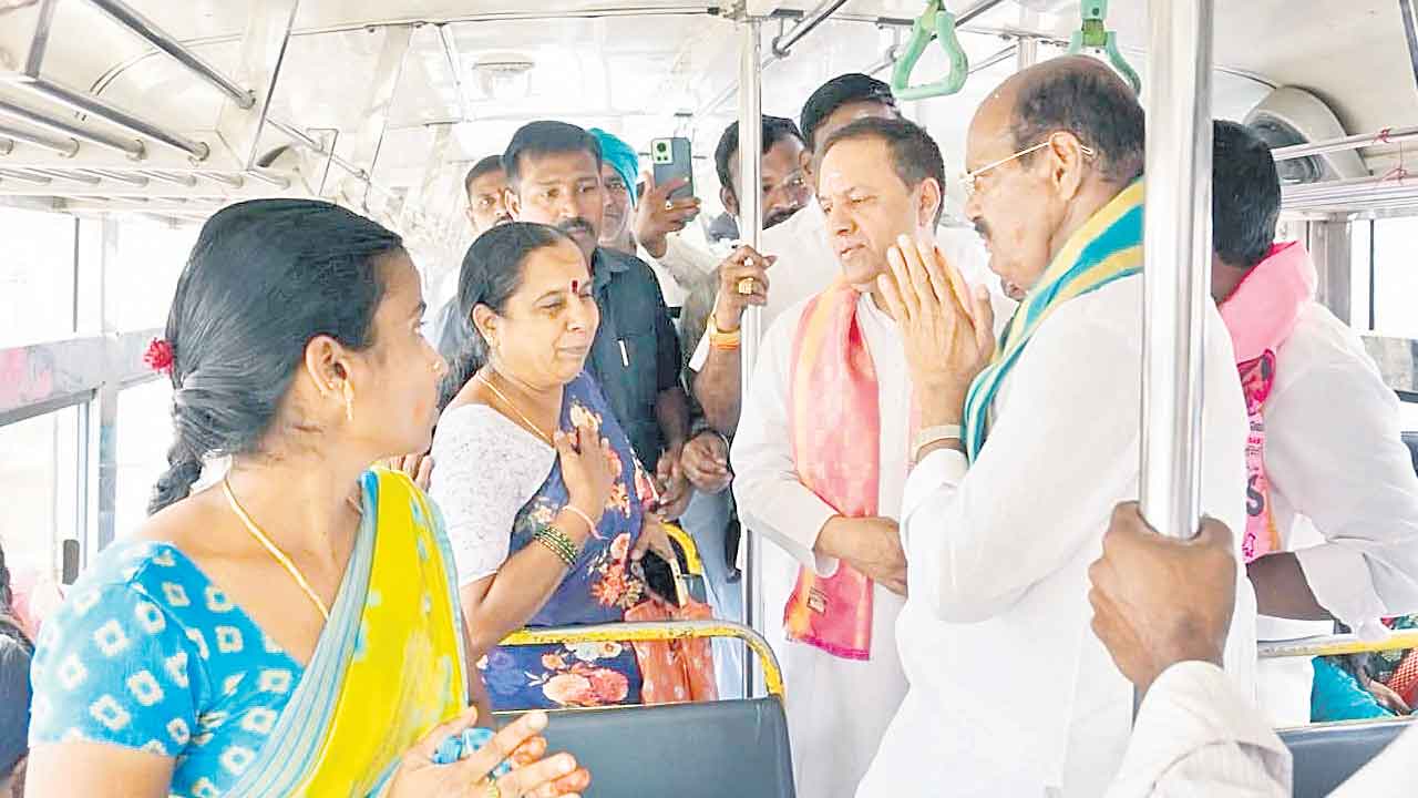 ఆశీర్వదించండి.. సేవకుడిగా పనిచేస్తా