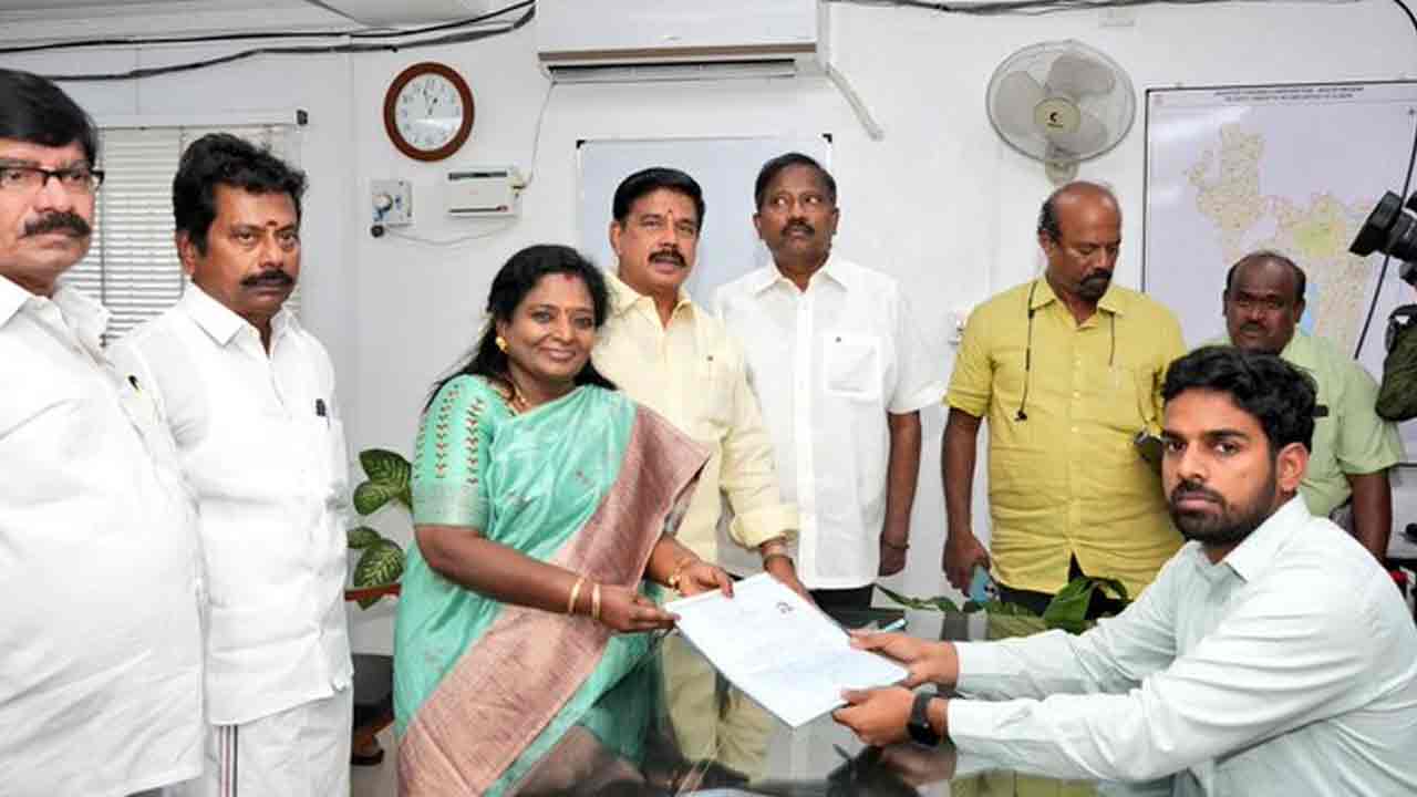 Tamilisai Soundararajan: చెన్నై సౌత్ నుంచి నామినేష‌న్ వేసిన త‌మిళిసై