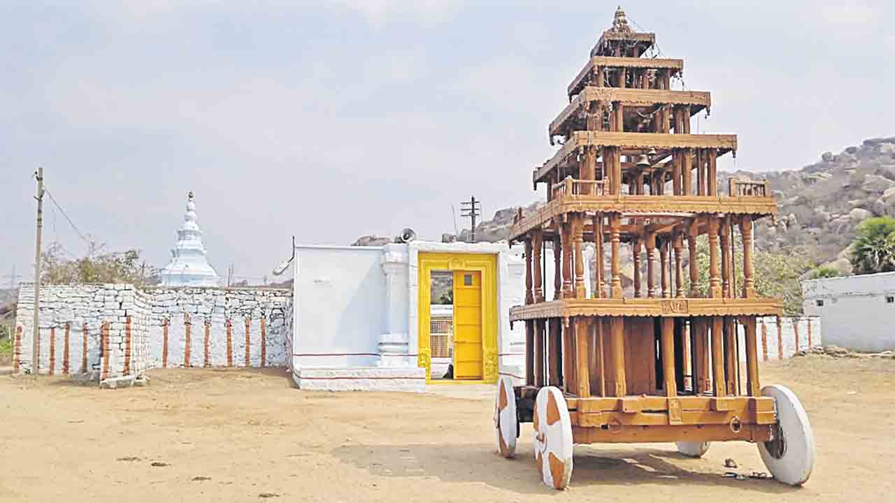 నేటి నుంచి వేణుగోపాలస్వామి బ్రహ్మోత్సవాలు