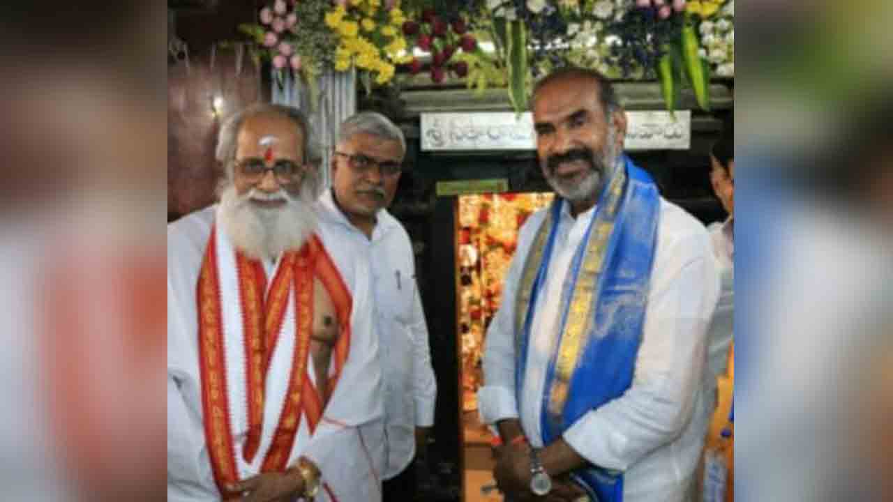 Vemulawada | రాజన్నను దర్శించుకున్న రాజ్యసభ ఎంపీ విజయేంద్రప్రసాద్