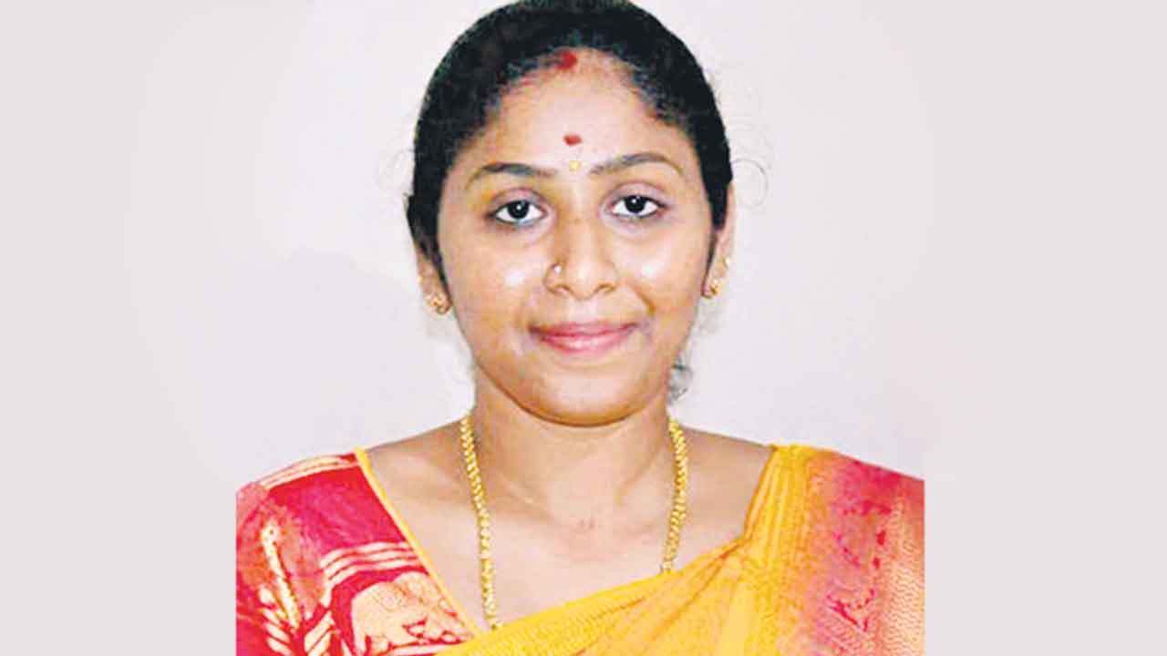 వీరప్పన్‌ కూతురికి ఎన్టీకే టికెట్‌