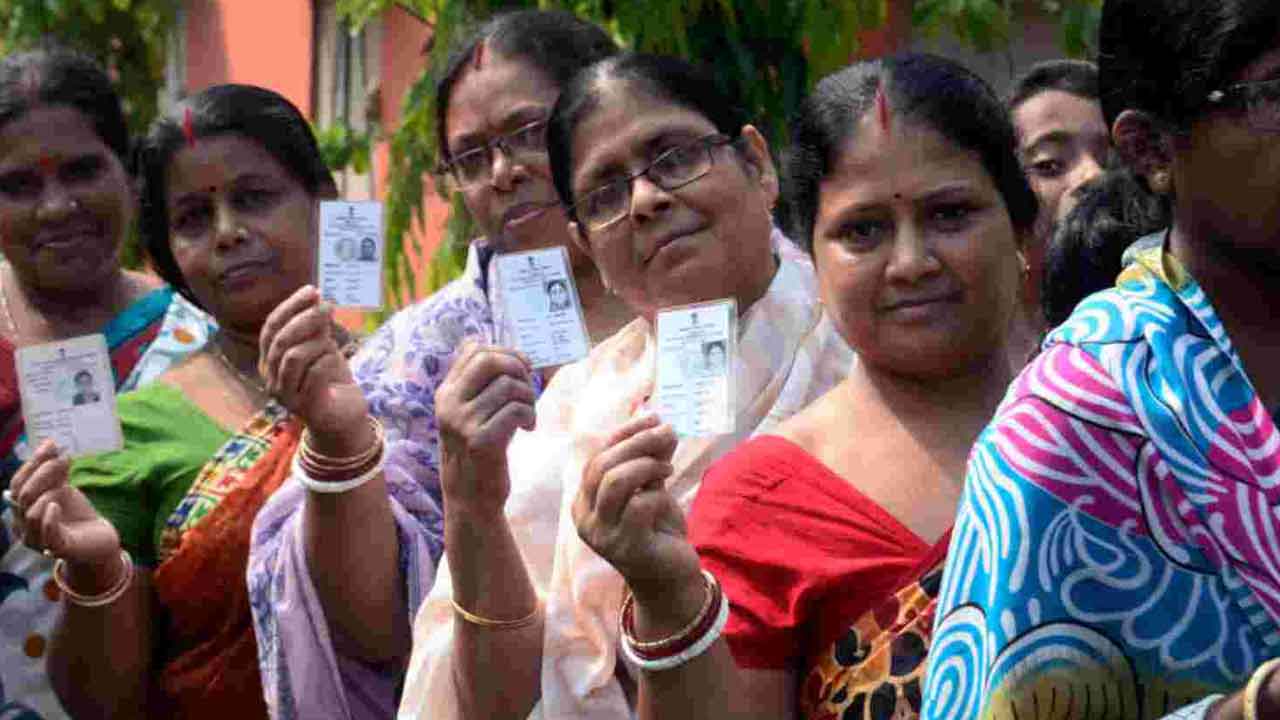 12 రాష్ర్టాల్లో మహిళా ఓటర్లు అధికం