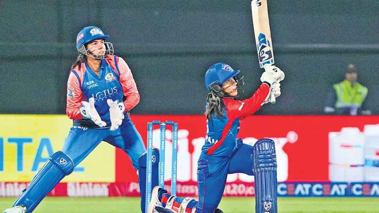 ఢిల్లీ జోరు