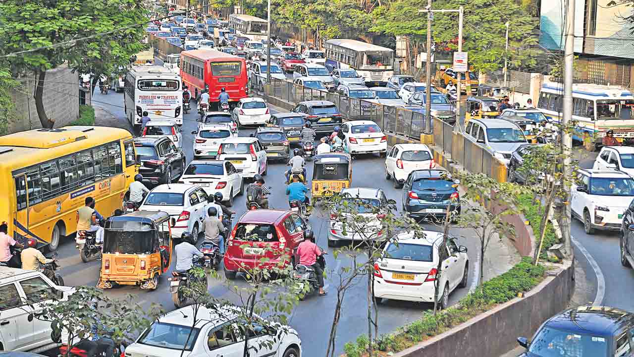 జంక్షన్లు జామ్‌!