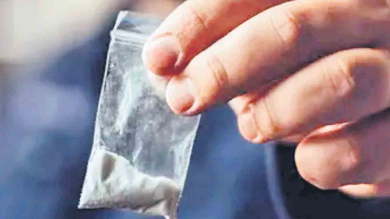 Drugs | హైదరాబాద్లో మూడు డ్రగ్స్ ముఠాలు అరెస్టు
