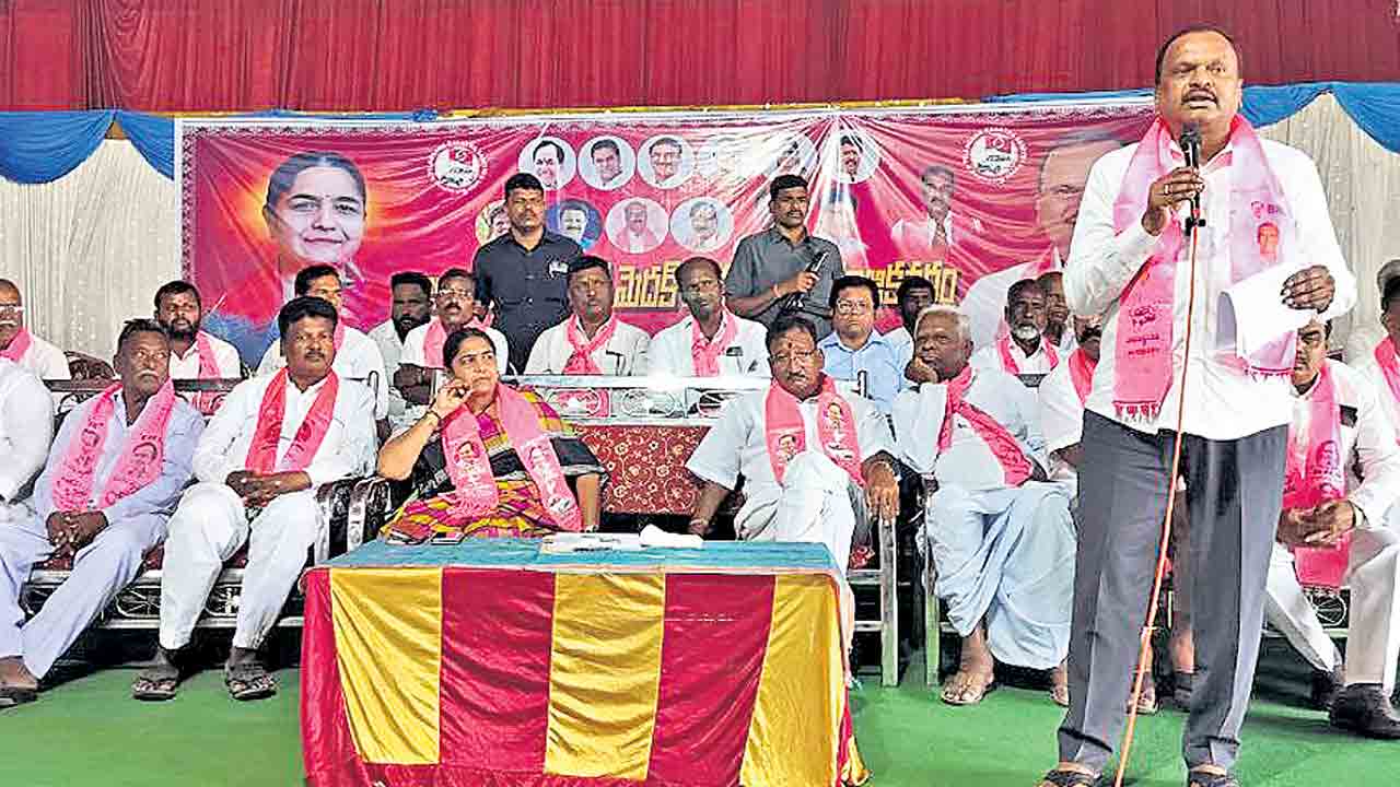 అబద్ధాల కాంగ్రెస్‌కు బుద్ధి చెప్పాలి