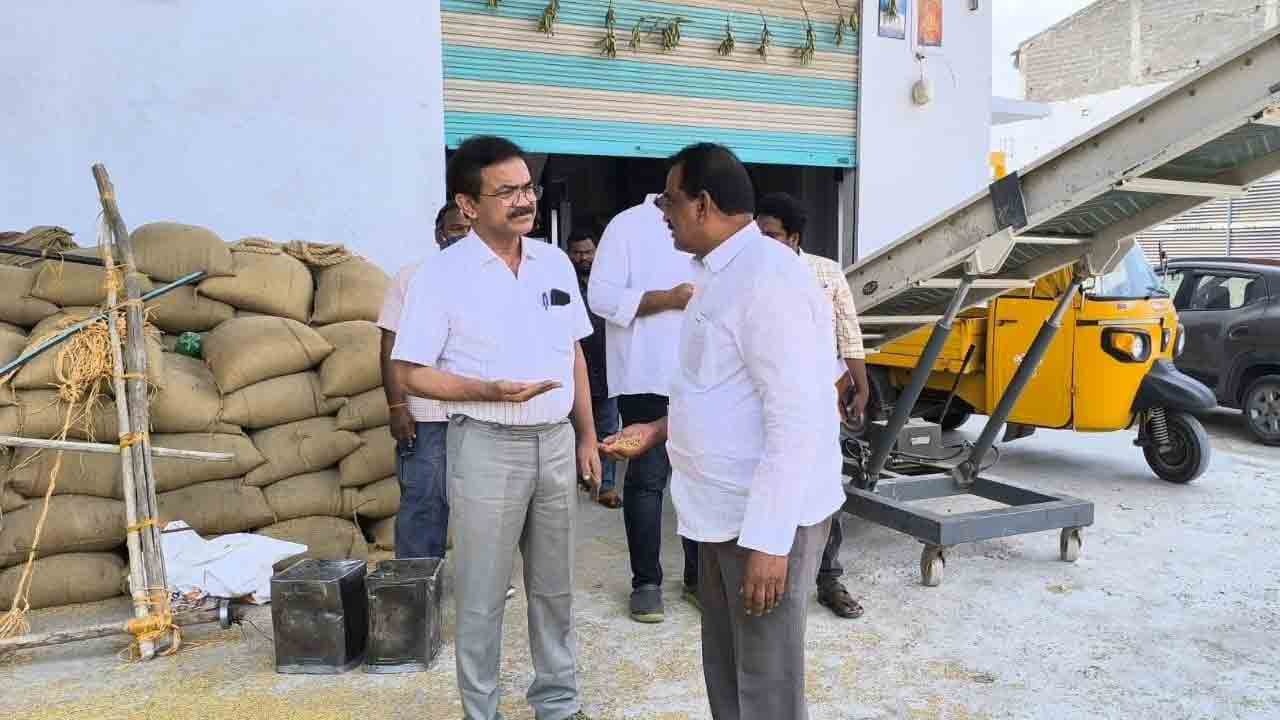 గడువులోగా బియ్యం తరలించాలి