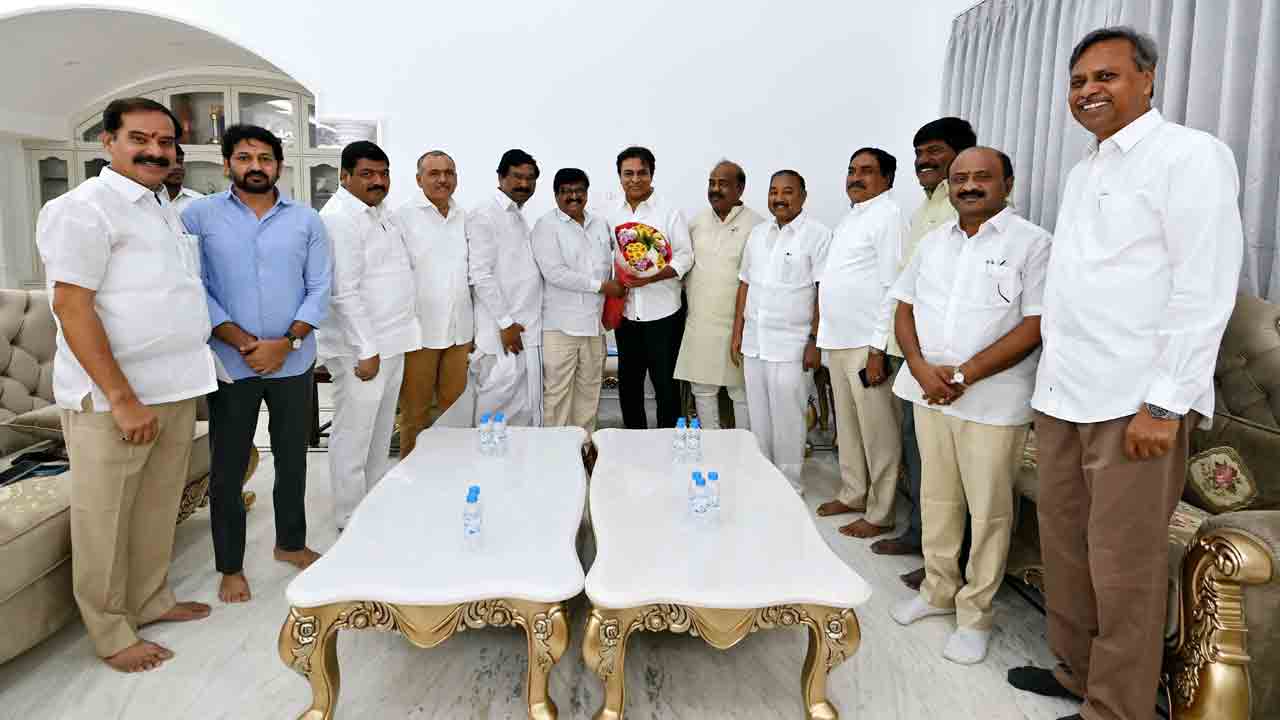 కేటీఆర్‌ను కలిసిన వరంగల్‌ నేతలు