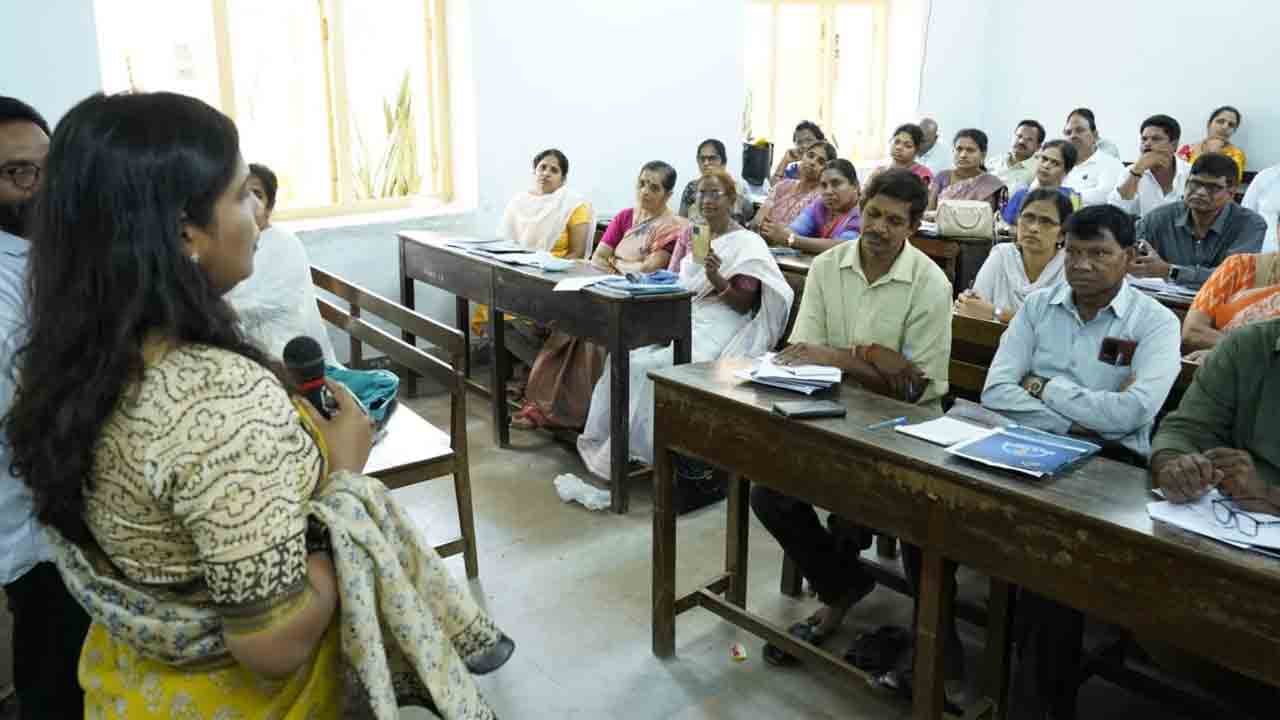 ఎన్నికల సిబ్బందికి అవగాహన అవసరం