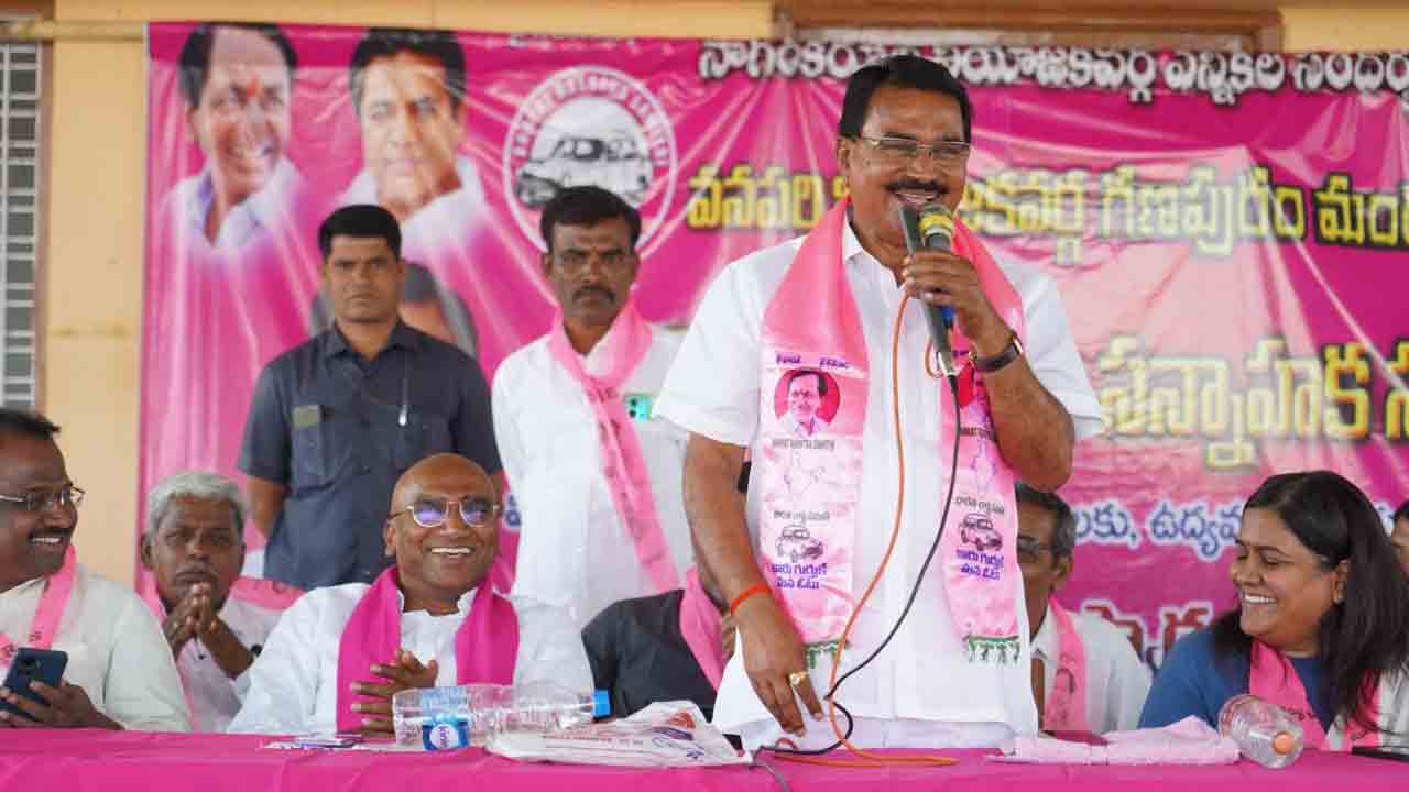 ఒత్తిడి తెచ్చి ప్రాజెక్టులు పూర్తి చేయిస్తాం