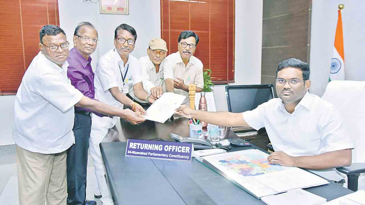 తొలిరోజు రెండు నామినేషన్లు