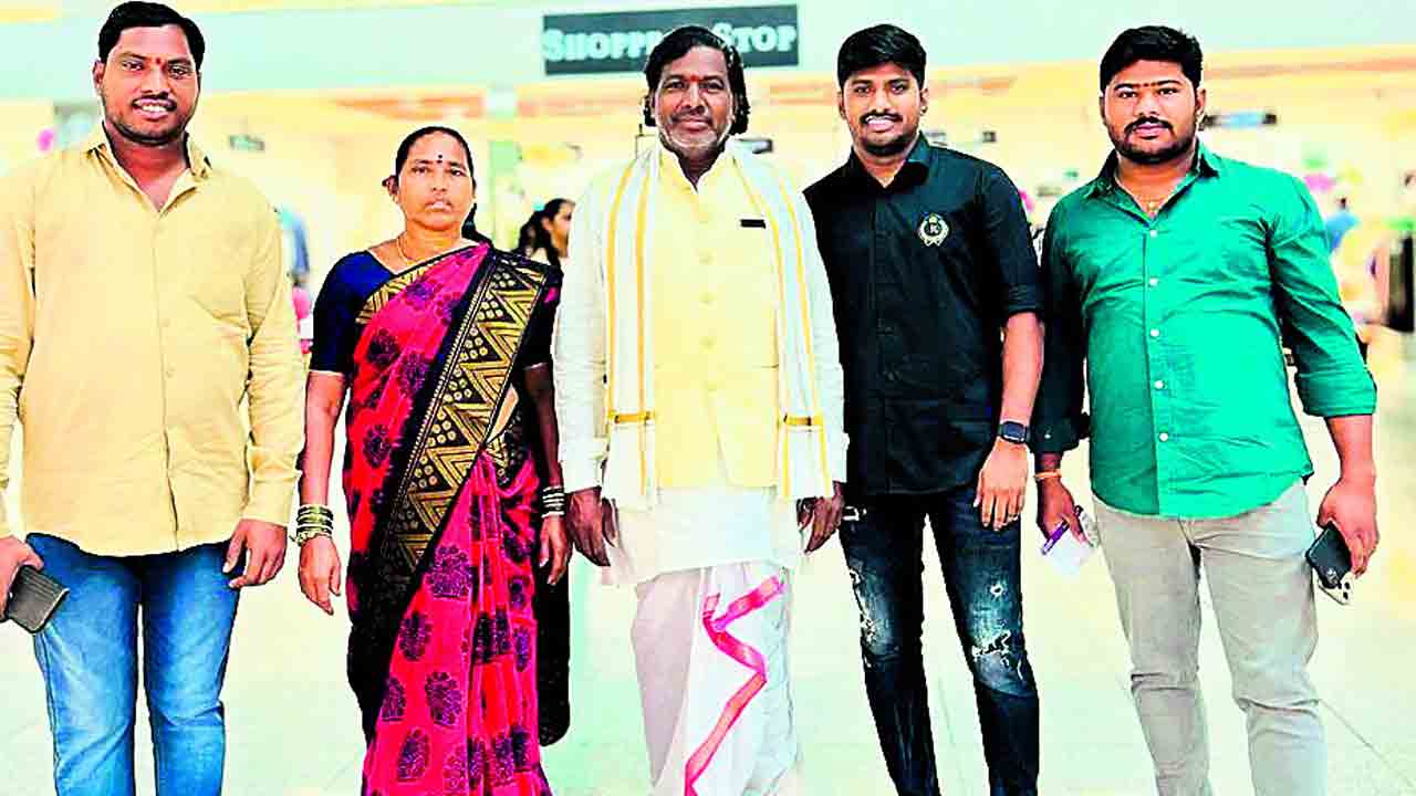 నేడు గడ్డం సమ్మయ్యకు పద్మశ్రీ పురస్కారం