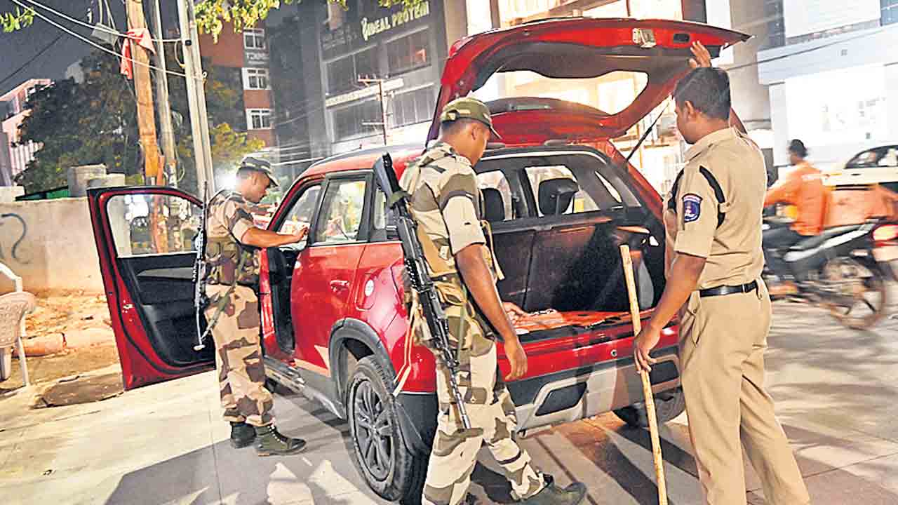 కొనసాగుతున్న తనిఖీలు