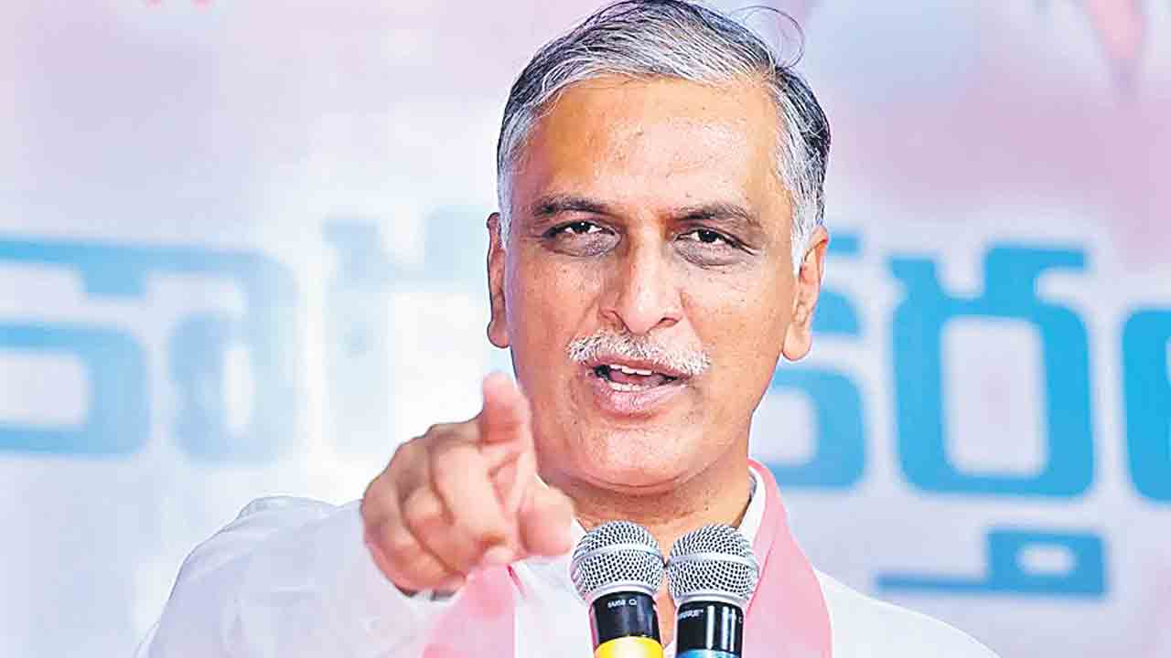 Harish Rao | ఆగస్టు 15న రుణమాఫీ చేయకపోతే రాజీనామా చేస్తవా?.. సీఎం రేవంత్‌రెడ్డికి హరీశ్‌రావు సవాల్‌