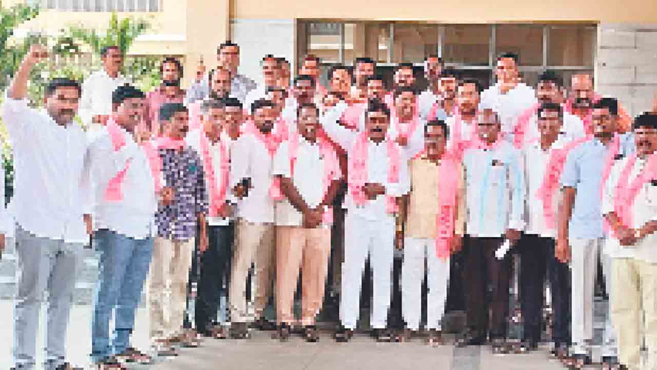 15లక్షల ఎకరాల్లో పంటనష్టం