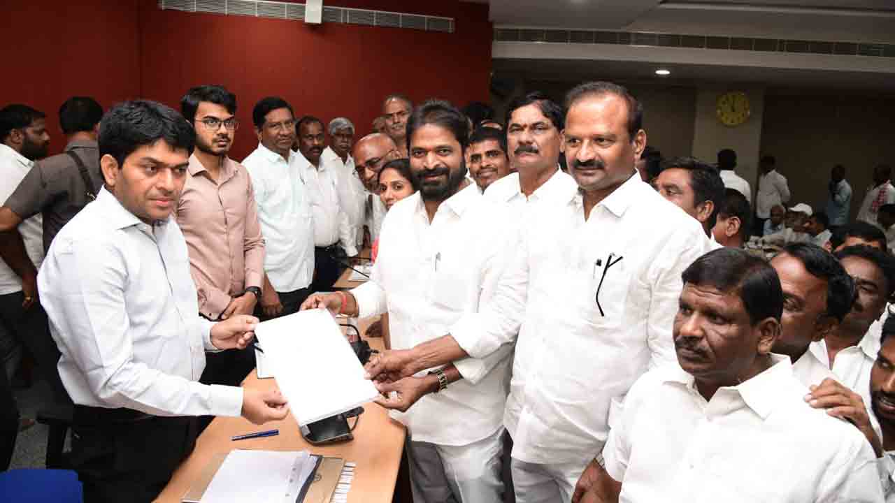 బోనస్‌ ఇవ్వాల్సిందే..