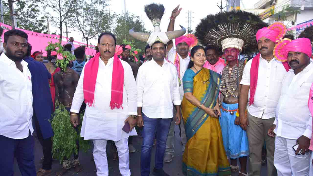 క్యామ మల్లేశ్‌ను బ్రహ్మాండమైన మెజారిటీతో గెలిపించాలి