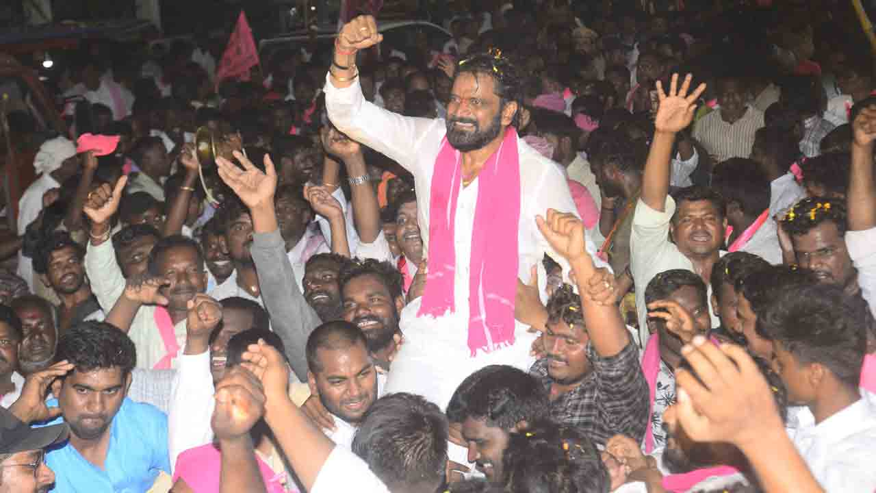 కార్నర్‌ మీటింగ్‌ అదుర్స్‌