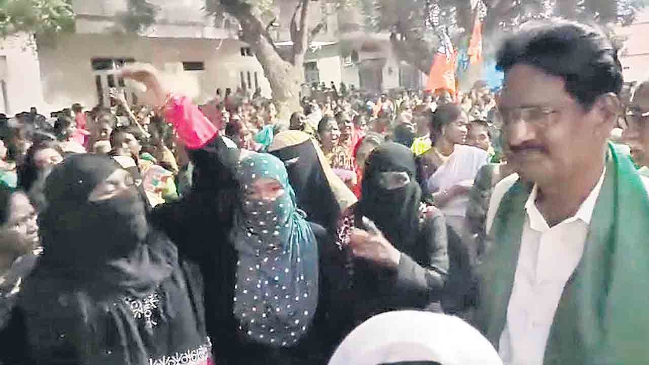 అర్వింద్‌కు నిరసన సెగ