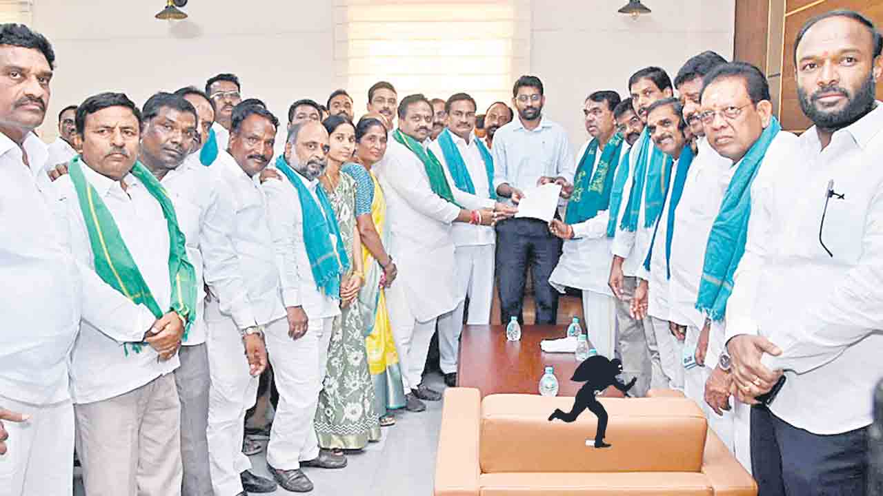 రూ.500 బోనస్‌ కచ్చితంగా ఇవ్వాలి