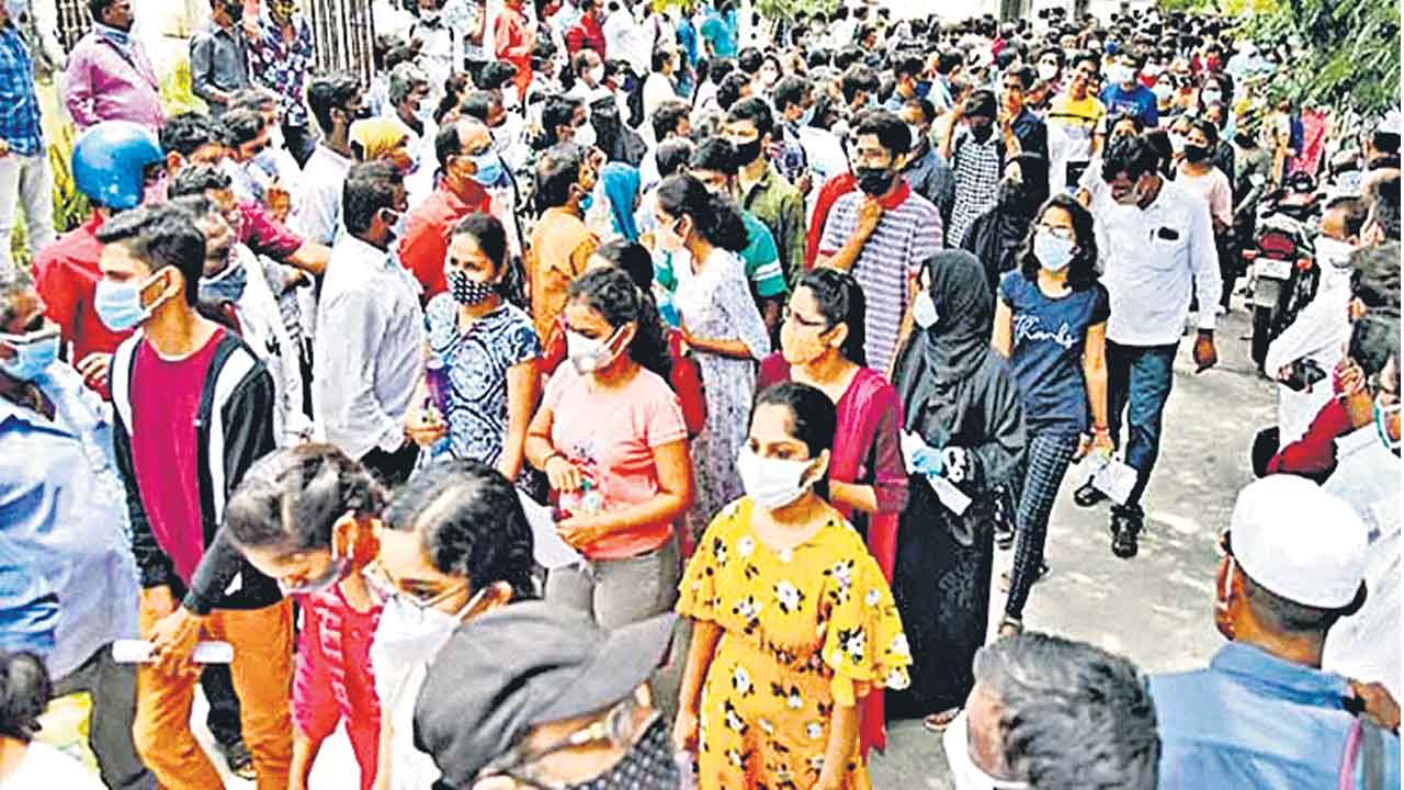 Congress | ఏదీ.. యువ వికాస పథకం