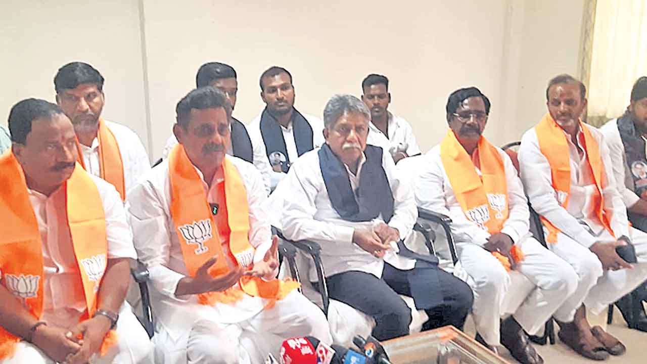 కాంగ్రెస్ను ఓడించాలి