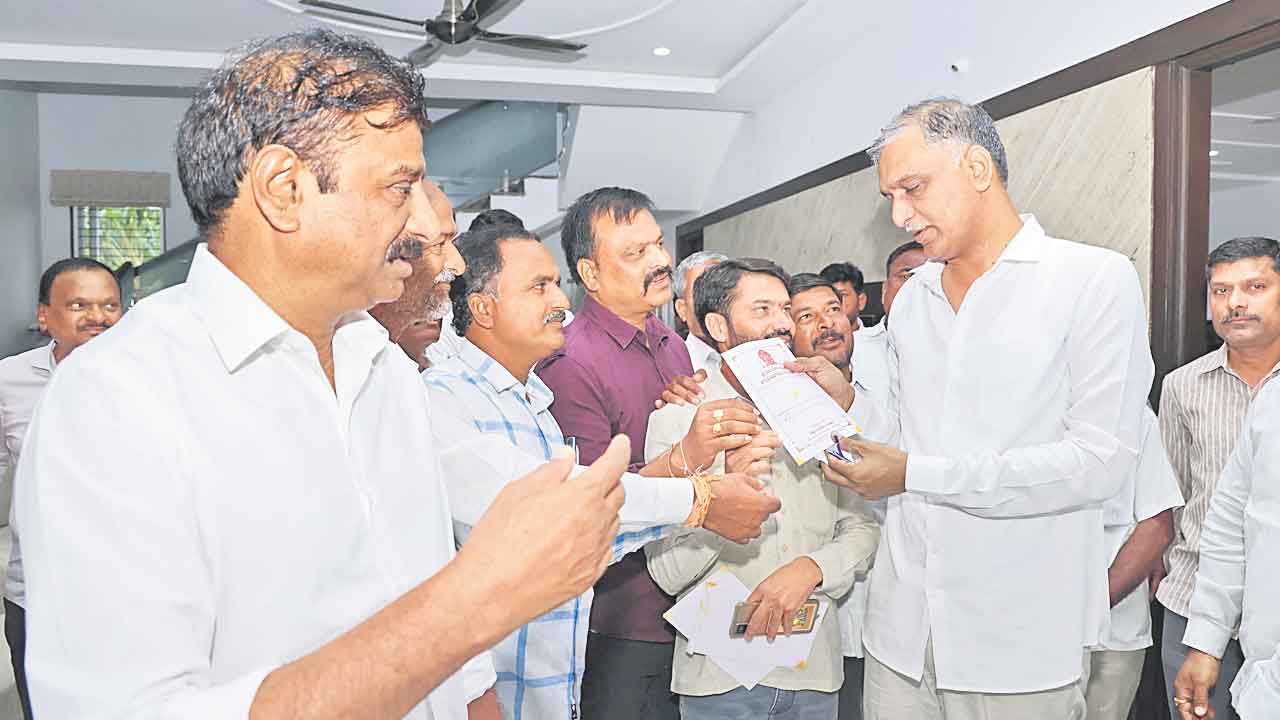 మెదక్‌ గడ్డపై ఎగిరేది గులాబీ జెండానే