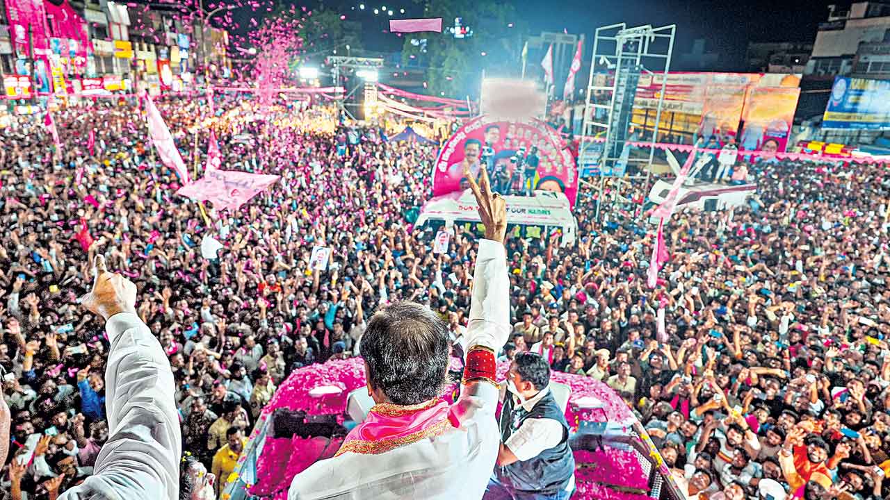 ప్రజానేతకు ఓరుగల్లు జన హారతి