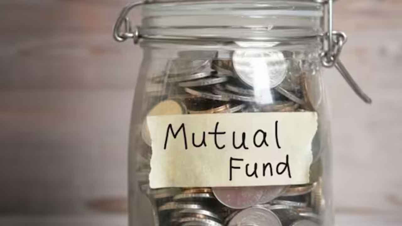 Equity MF | తగ్గినా కొనసాగిన హవా.. ఈక్విటీ మ్యూచువల్‌ ఫండ్స్‌ల్లోకి పెట్టుబడుల ప్రవాహం