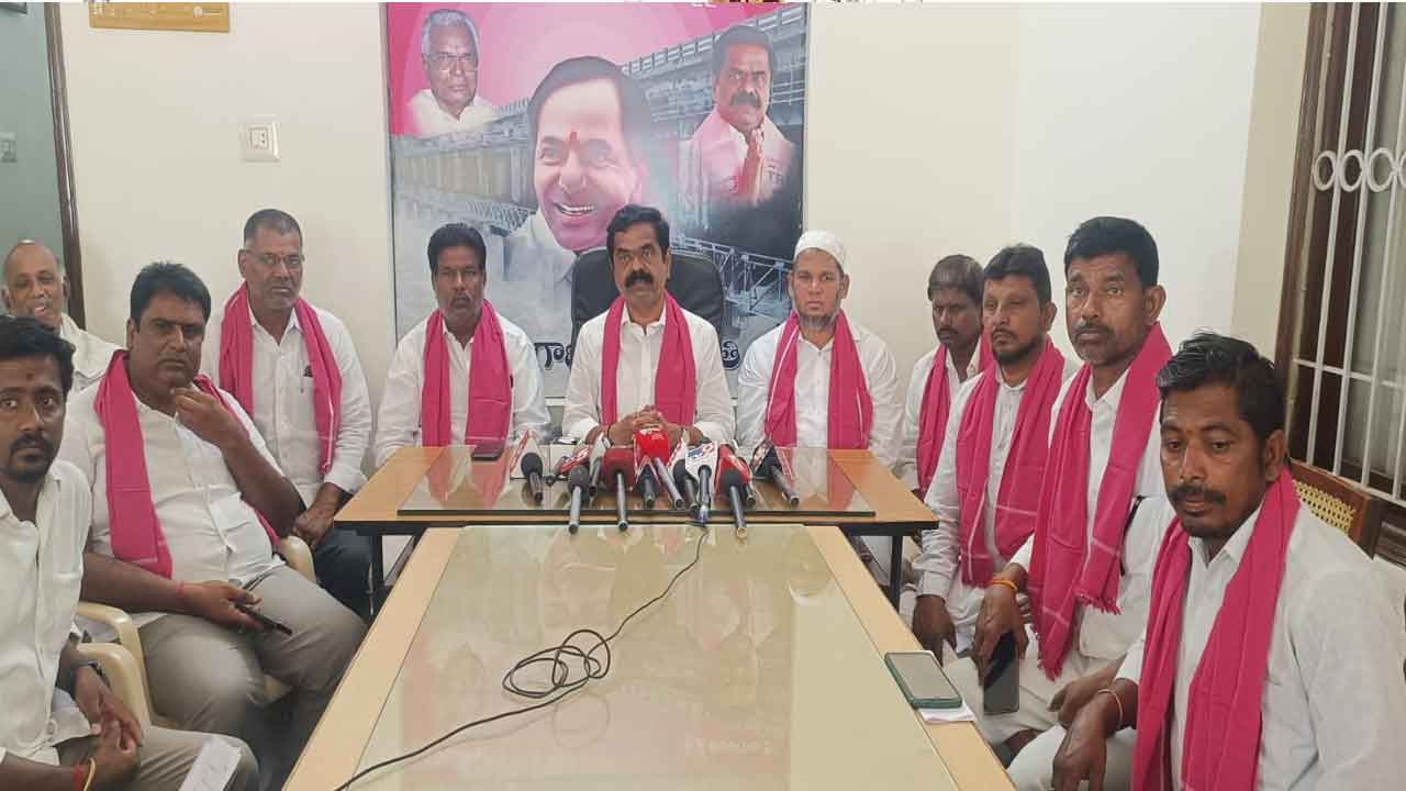 రైతులను కష్టపెడితే ఆందోళనలు తప్పవు