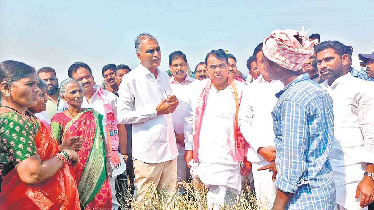 నీళ్లు ఆగినయ్‌.. కన్నీళ్లు పెరిగినయ్‌