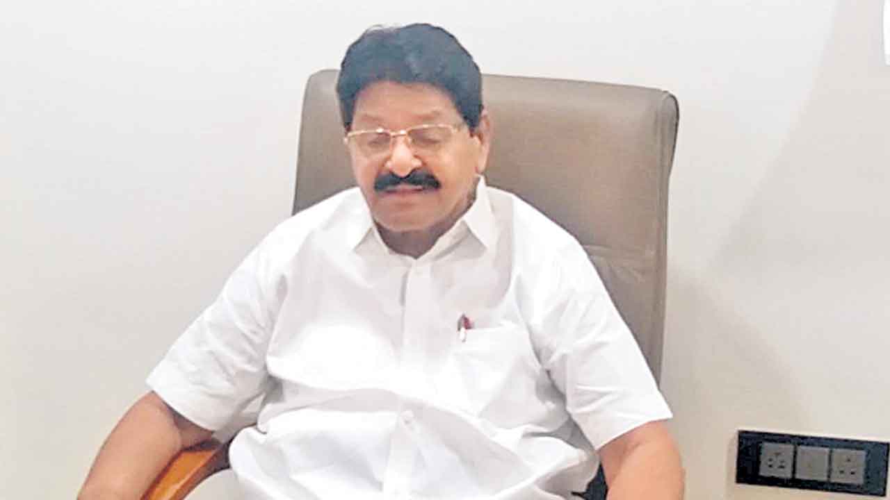 రేవంత్‌.. తీరు మార్చుకో