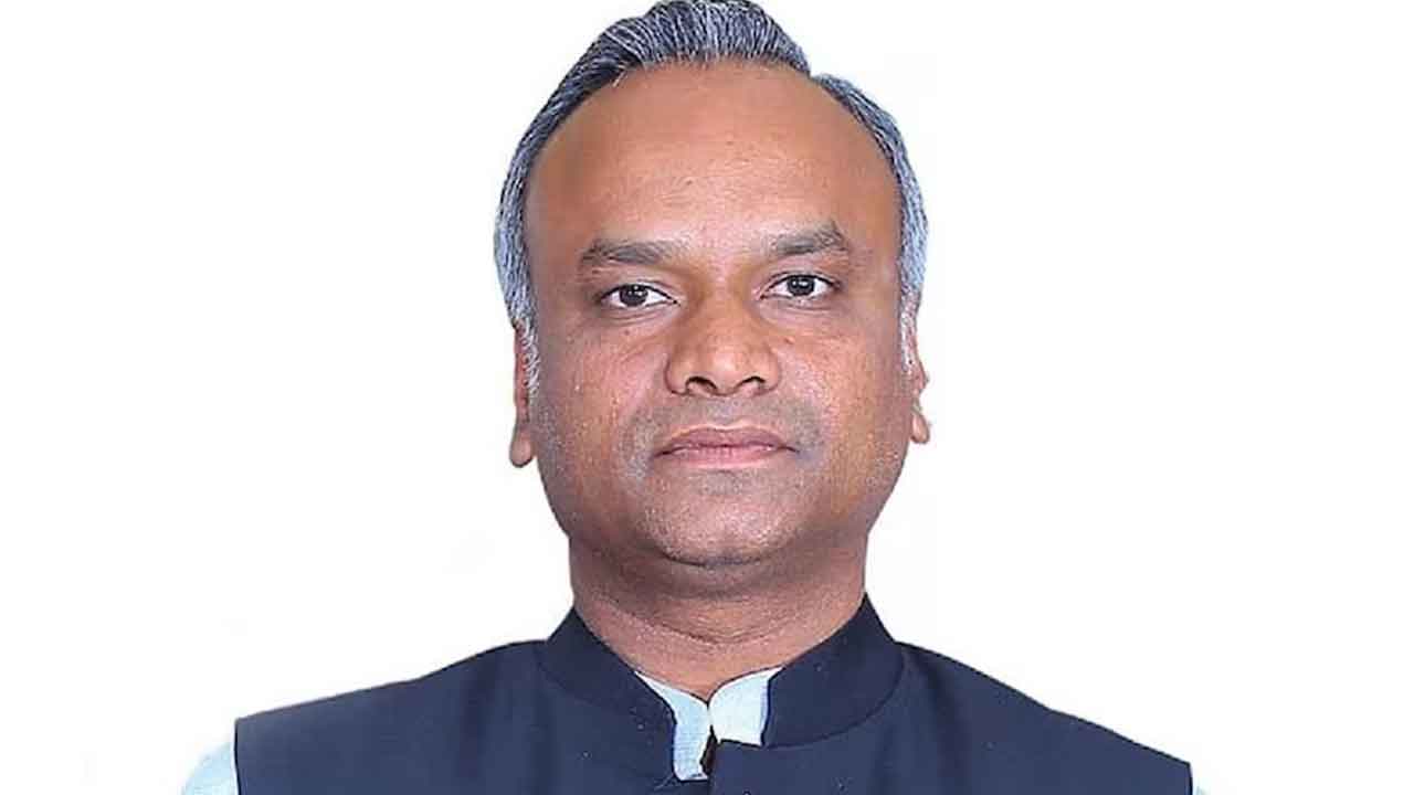 బీజేపీ కనీసం 200 సీట్లూ గెలవలేదు