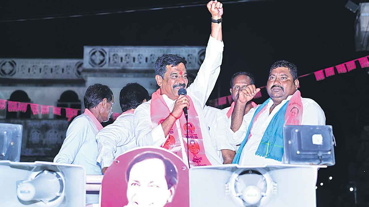 ప్రజల్లో వ్యతిరేకతతోనే దేవుళ్ల మీద ఒట్టు వేస్తున్నారు