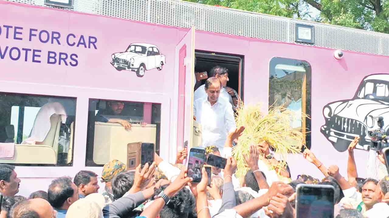 అధినేతకు ఘన స్వాగతం