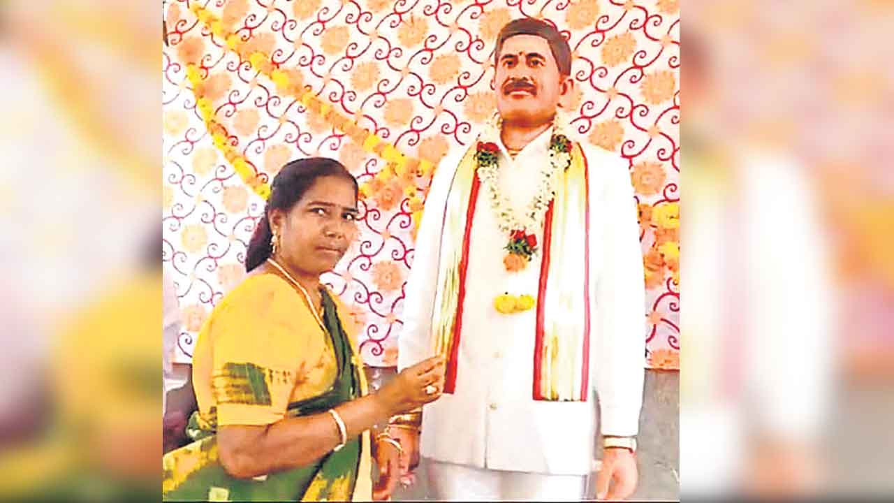 భర్త కోసం ఆలయం