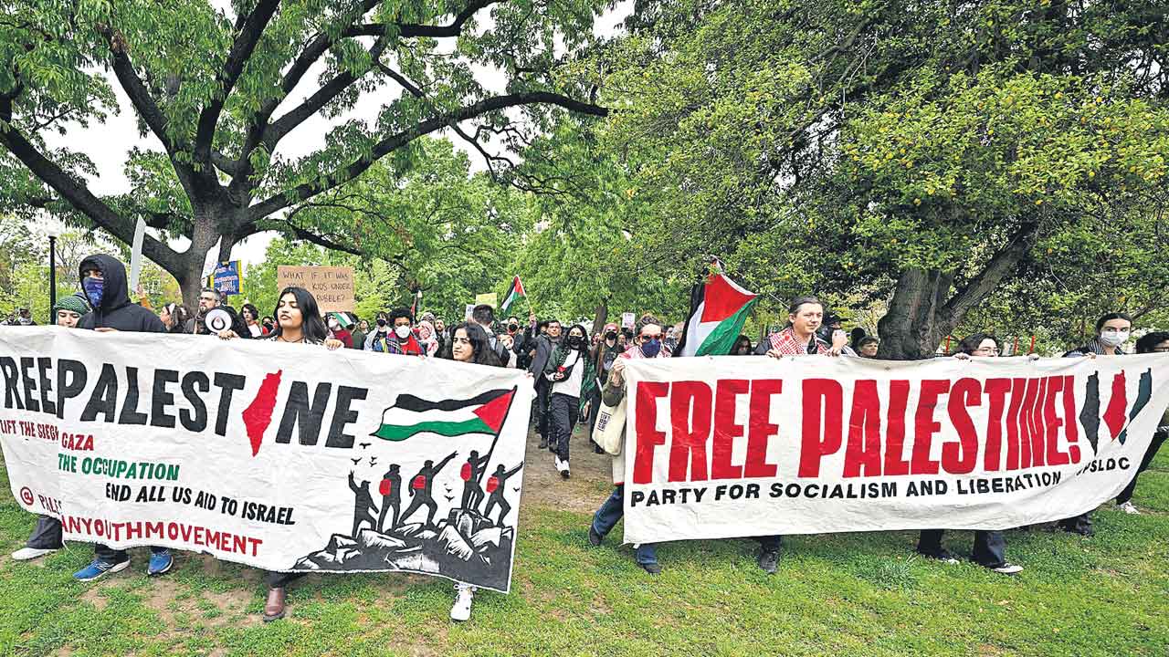 America | అమెరికాలో రోజురోజుకీ తీవ్రమవుతున్న పాలస్తీనా అనుకూల నిరసనలు