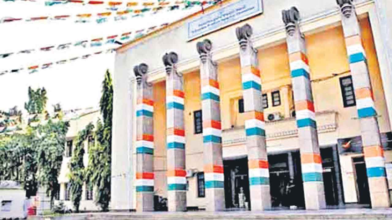 Congress | వారసుల అడ్డా కాంగ్రెస్‌.. గురివింద తరహాలో ఇతరులపై విమర్శలు