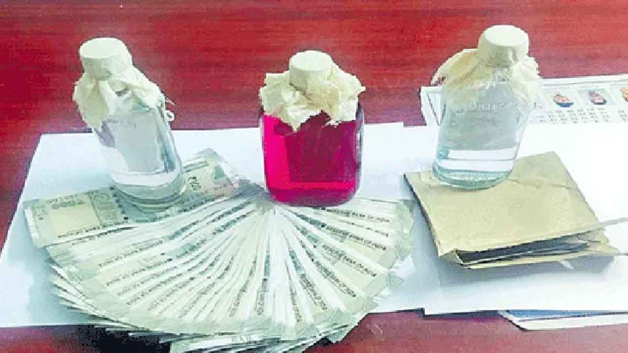 ఒకేరోజు మూడు ఏసీబీ కేసులు