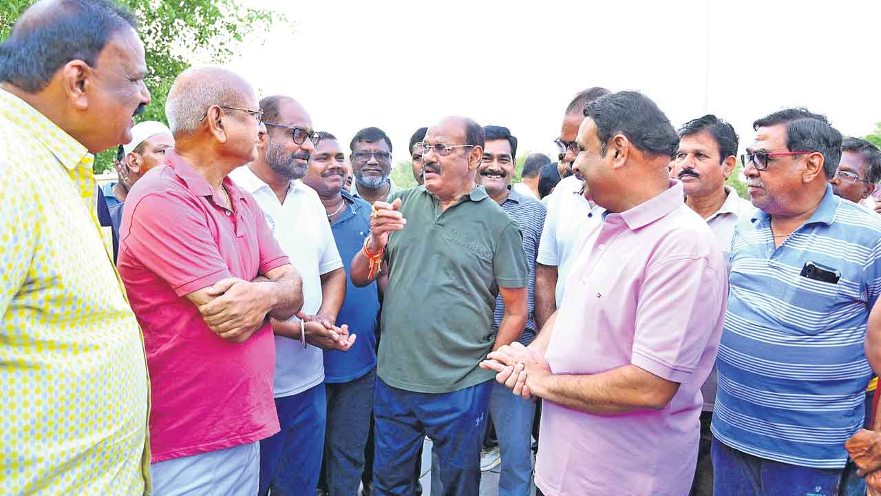 నిజామాబాద్‌ లోక్‌సభ బీఆర్‌ఎస్‌ అభ్యర్థి బాజిరెడ్డి గోవర్ధన్‌