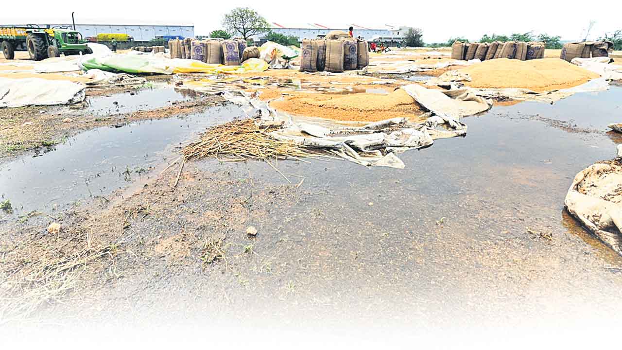 రైతన్నకు గుండెకోత