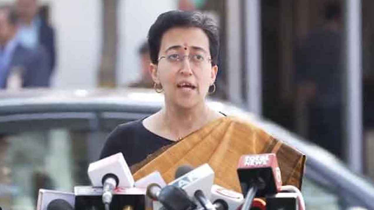 ఆప్‌ ఎన్నికల ప్రచార గీతంపై ఈసీ నిషేధం: ఆతిశీ