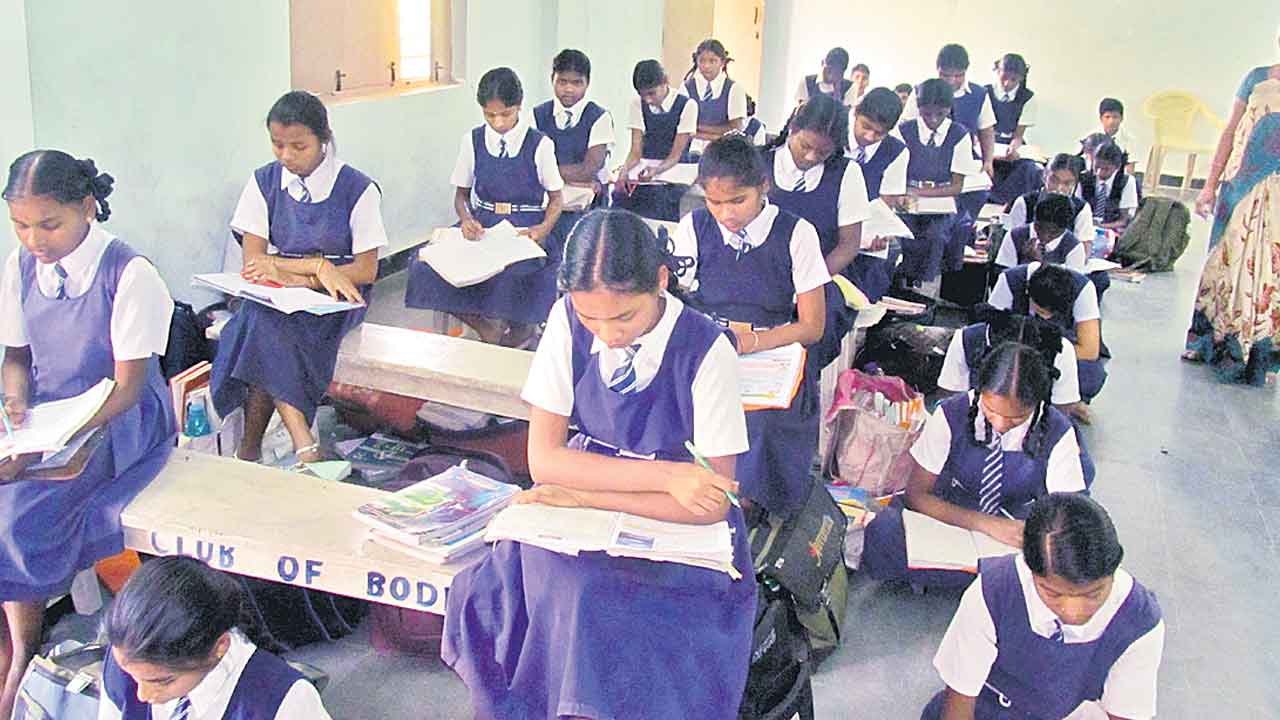 Telangana | పరీక్షలు జరిపారు మార్కులు మరిచారు!.. 1-9 తరగతుల విద్యార్థుల ప్రోగ్రెస్‌ కార్డులపై నిర్లక్ష్యం
